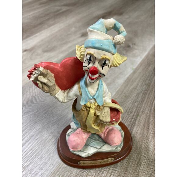 Vintage Pucci Hand-Painted Ceramic Clown‎ Figurine 7" with Jester Hat - Picture 1 of 10